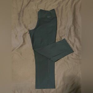 Nike Cropped Leggings